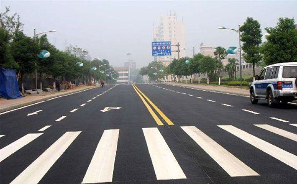 標(biāo)線涂料在環(huán)氧地坪項目中的選擇與應(yīng)用